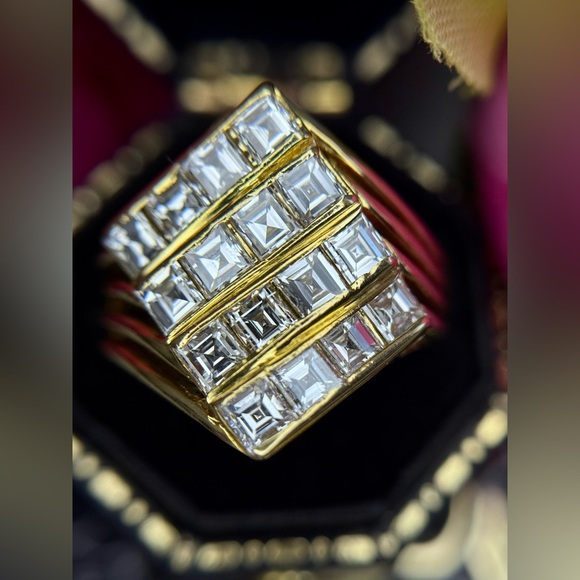 Art Deco 2.07 ctw Carrè Cut Diamond Ring in 18k yellow gold - Picture 17 of 17